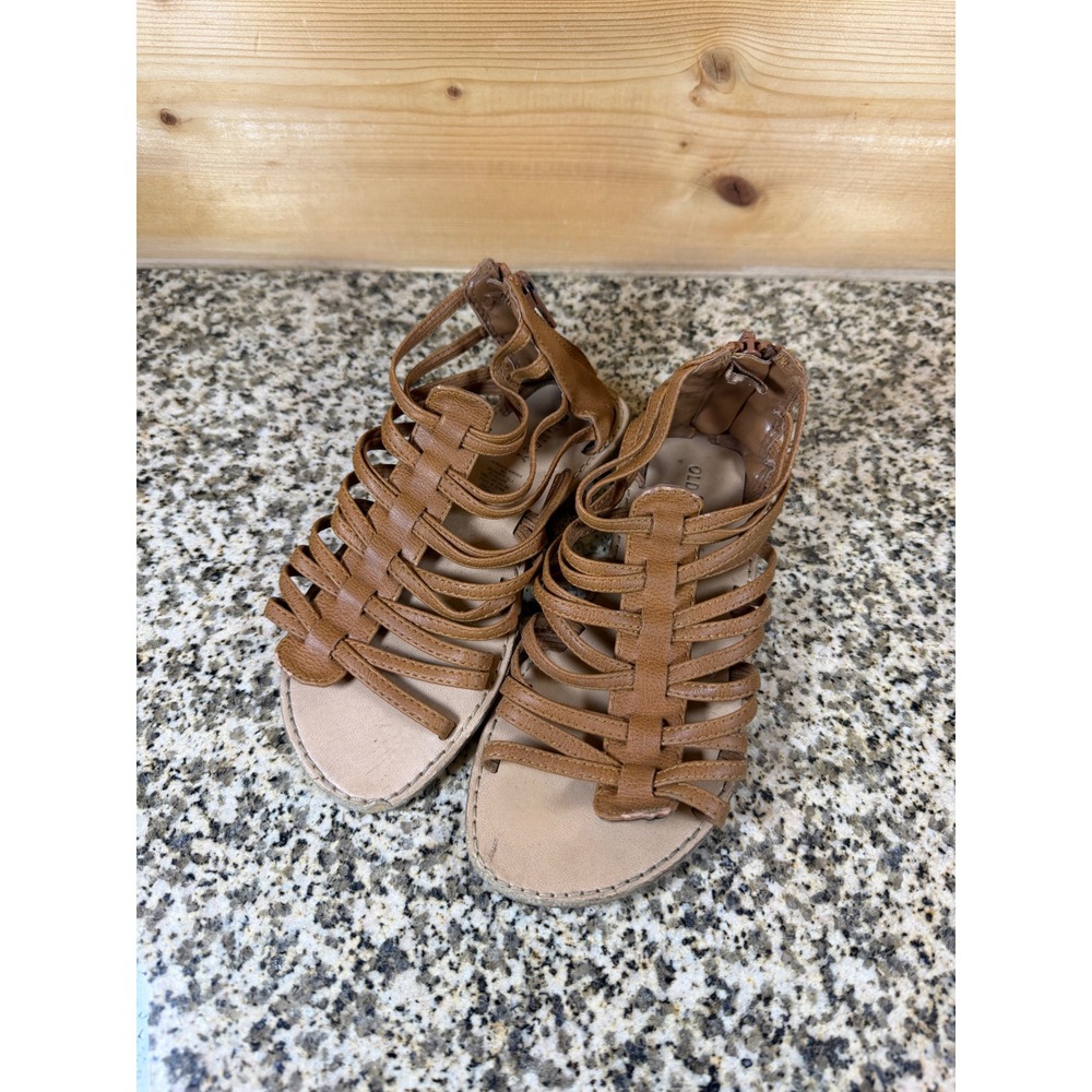 Old Navy Girls Tan Brown Faux Leather Gladiator Strappy Back Zip Sandals Size 11